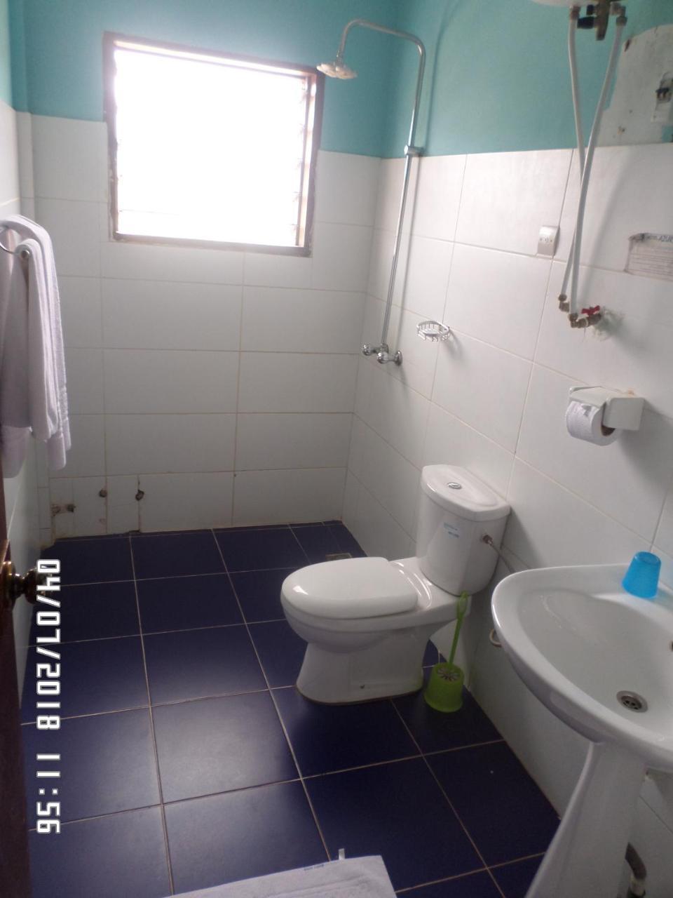 Hotel Azur Yaoundé Esterno foto
