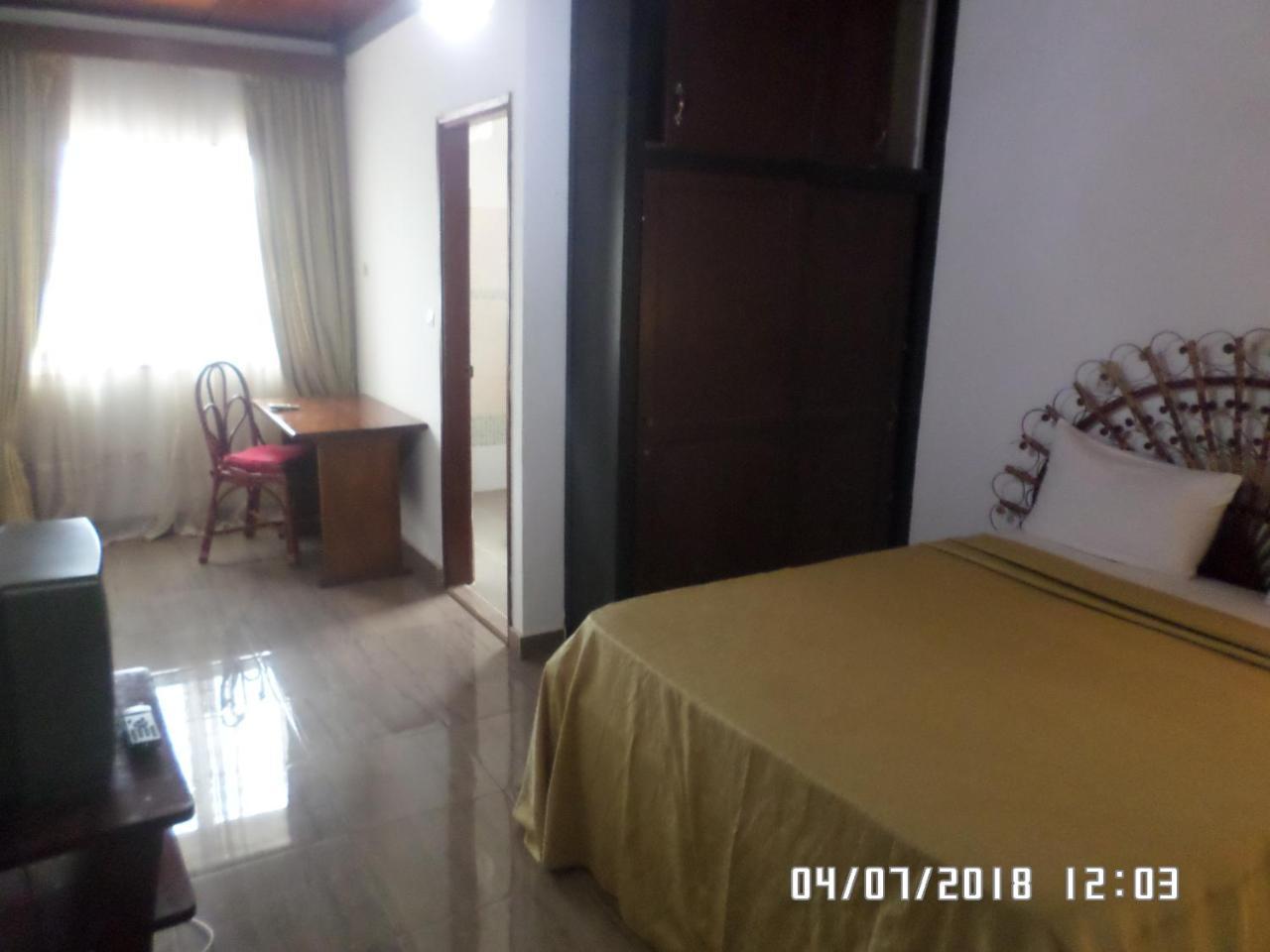 Hotel Azur Yaoundé Esterno foto