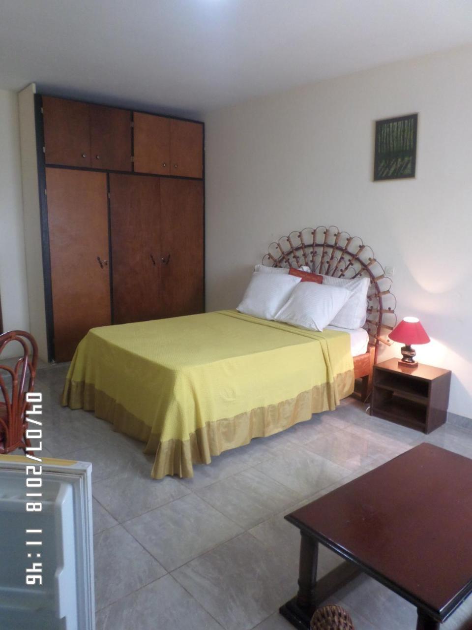 Hotel Azur Yaoundé Esterno foto